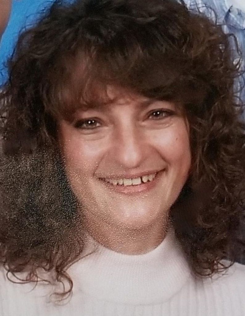 Lisa M. (Pavlovcic)  Dodds