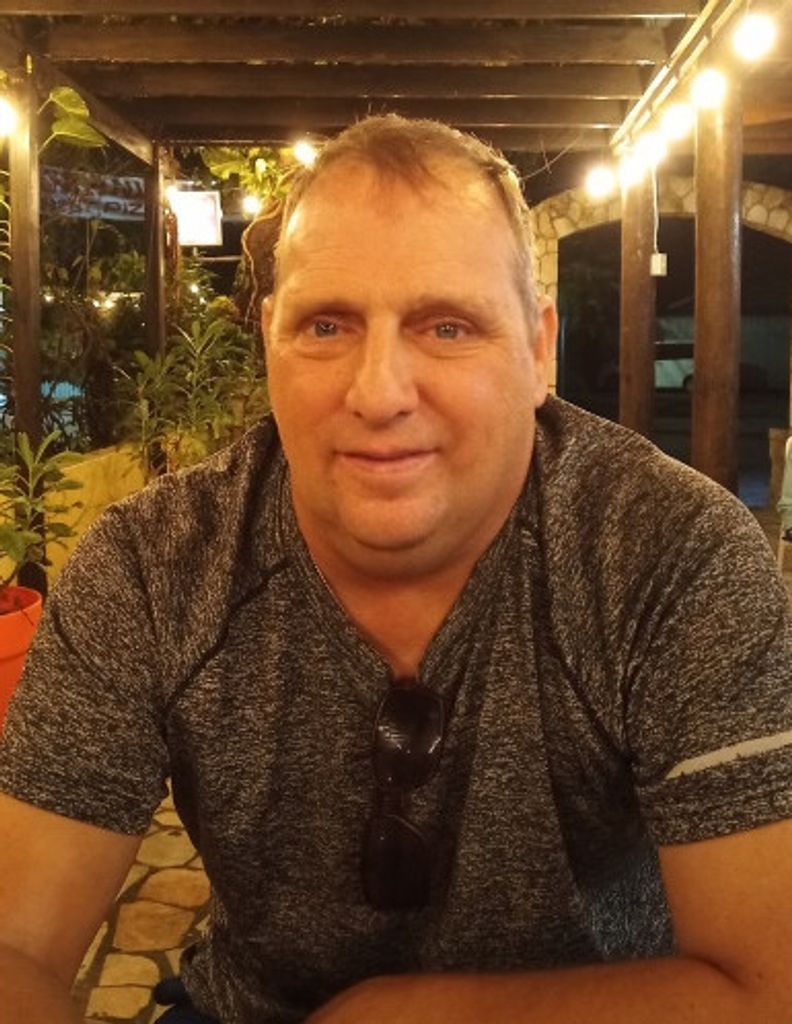 Michael Joseph Farrell Profile Photo