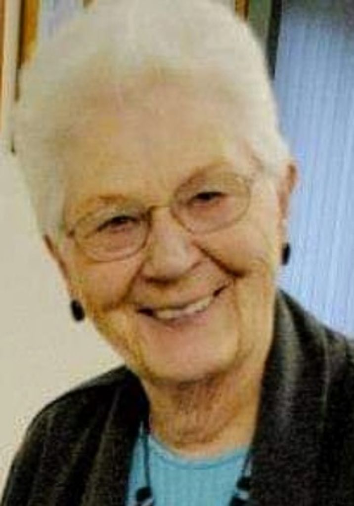 Doris "Dode" (Youngren)  Labine