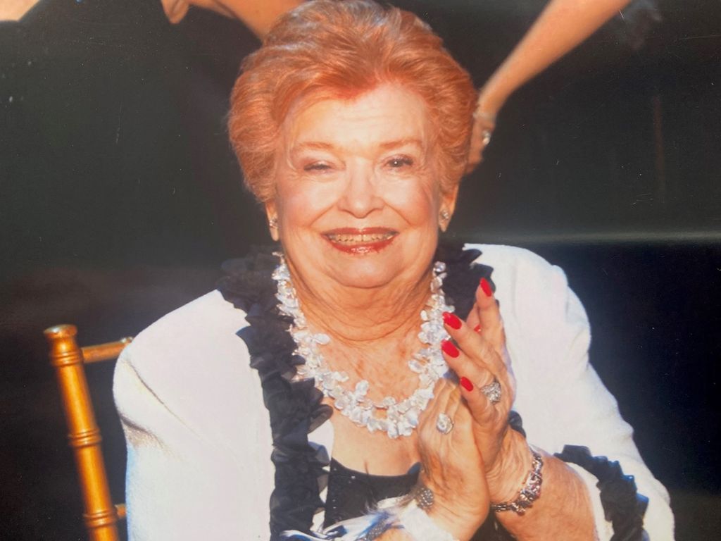 Gita L Moskowitz