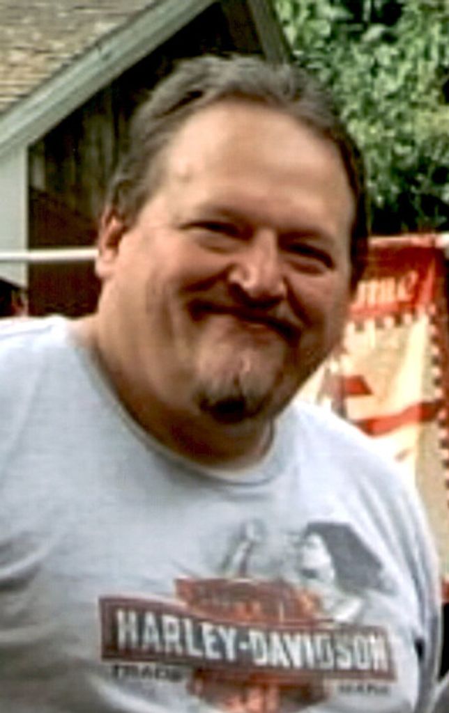 Daniel Joseph Strauss Profile Photo