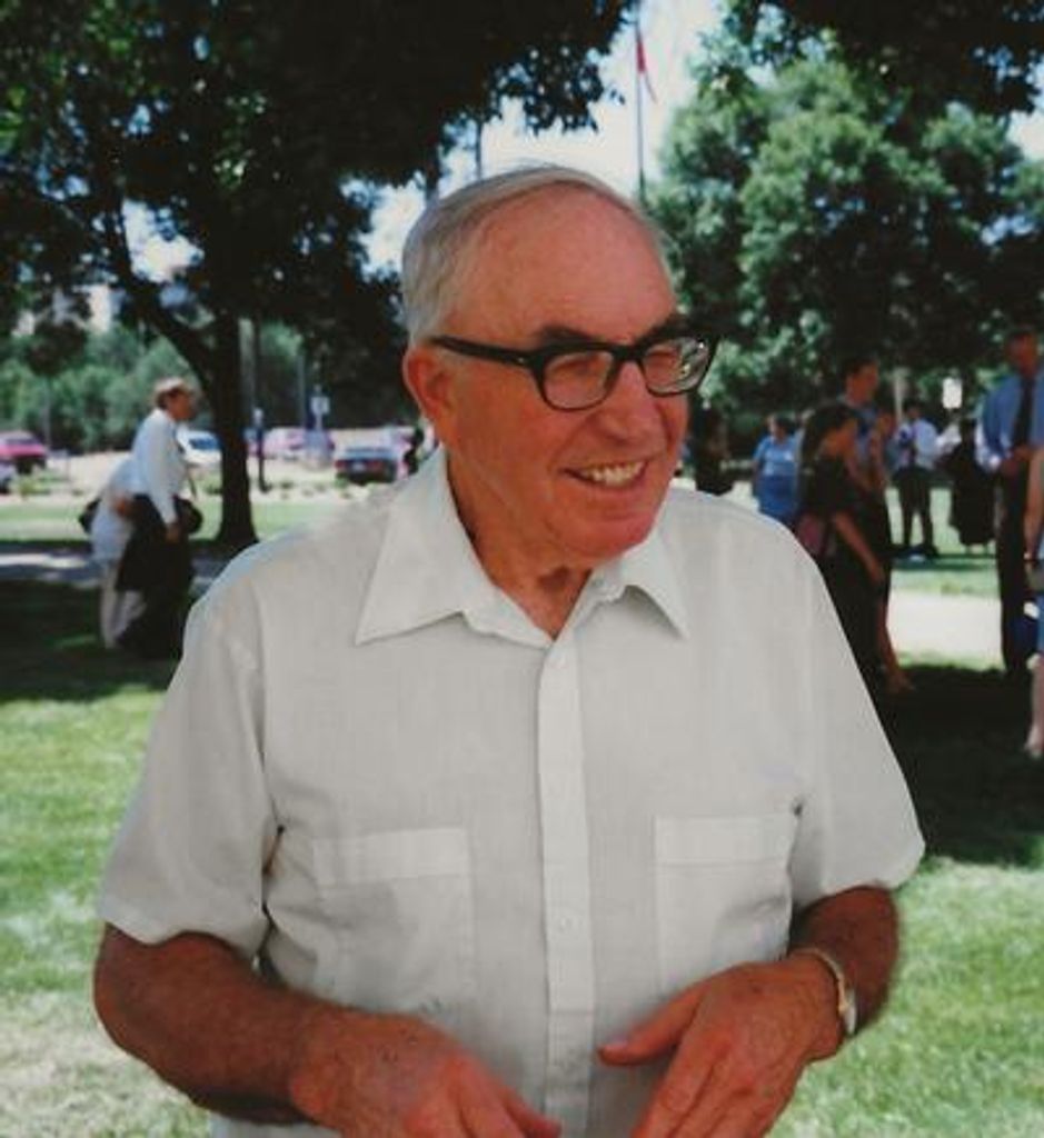 Oliver Aubrey Bond Profile Photo