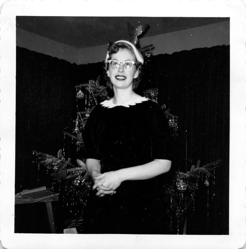 Wendy Jiacoletti photo gallery thumbnail 31 of 71