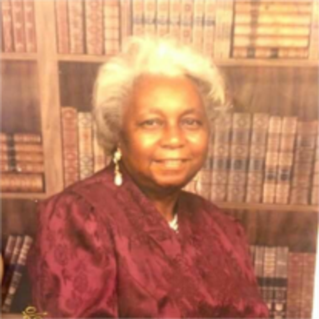 Mae Lillie Nesbitt Profile Photo