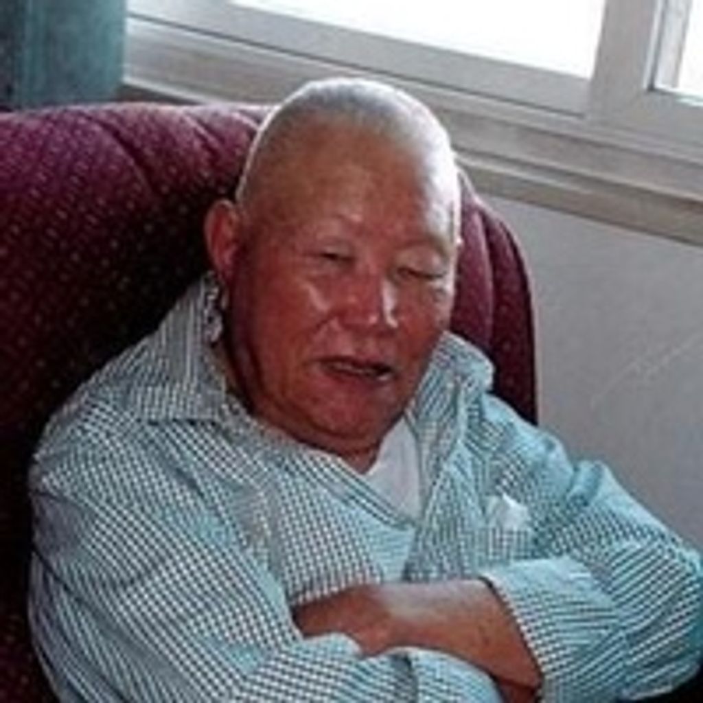 Tom Momoi Profile Photo