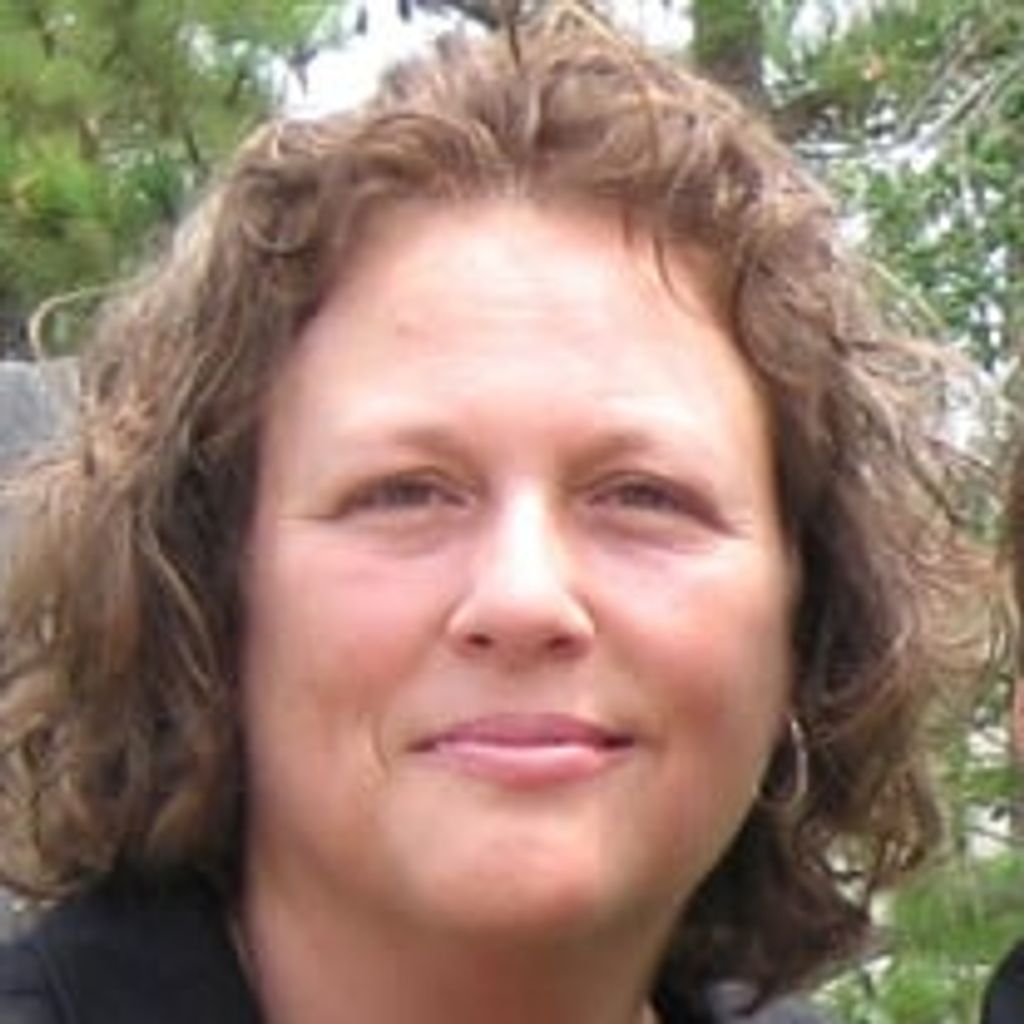 Sherri Nini Holmes