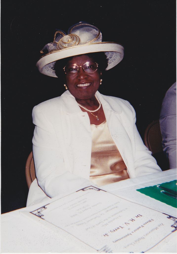 Nancy Pearl Humphrey