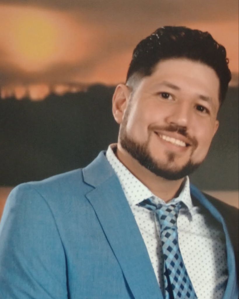 Santiago Uresti Baldazo Profile Photo