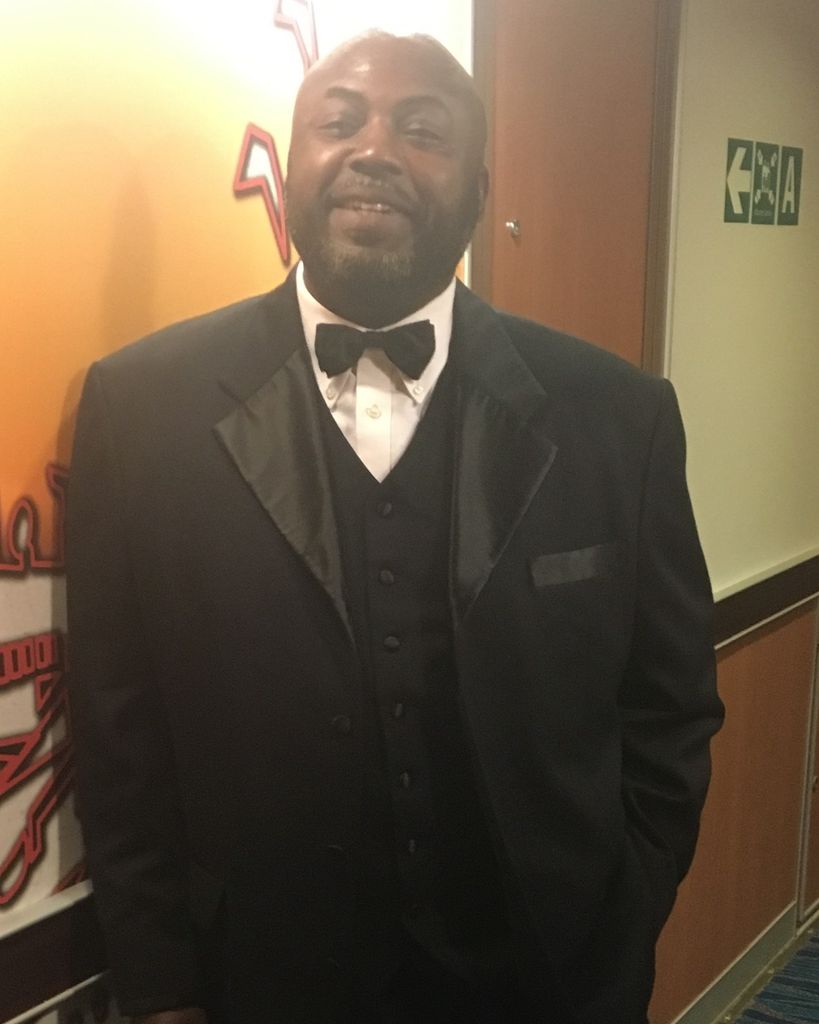 Linard Stanley Jones Profile Photo