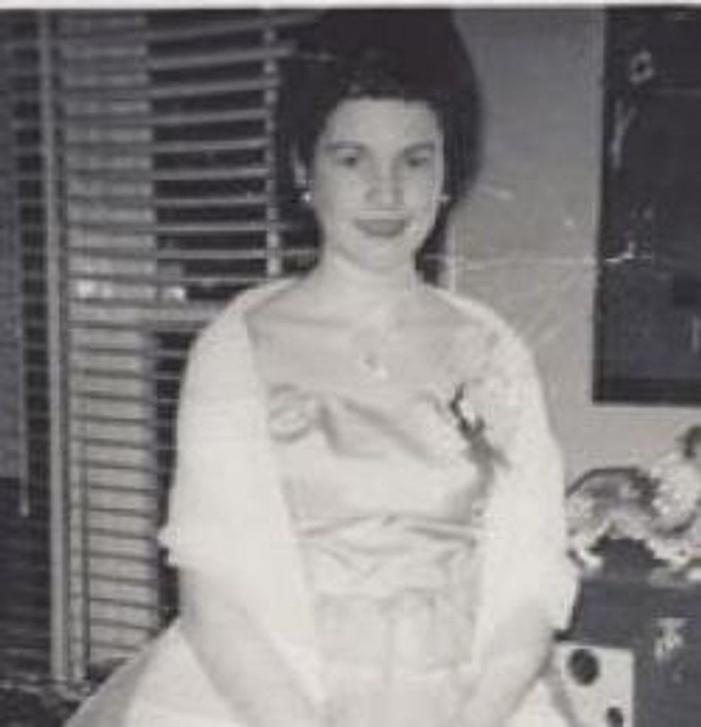 Elaine Crowe) Grant Profile Photo