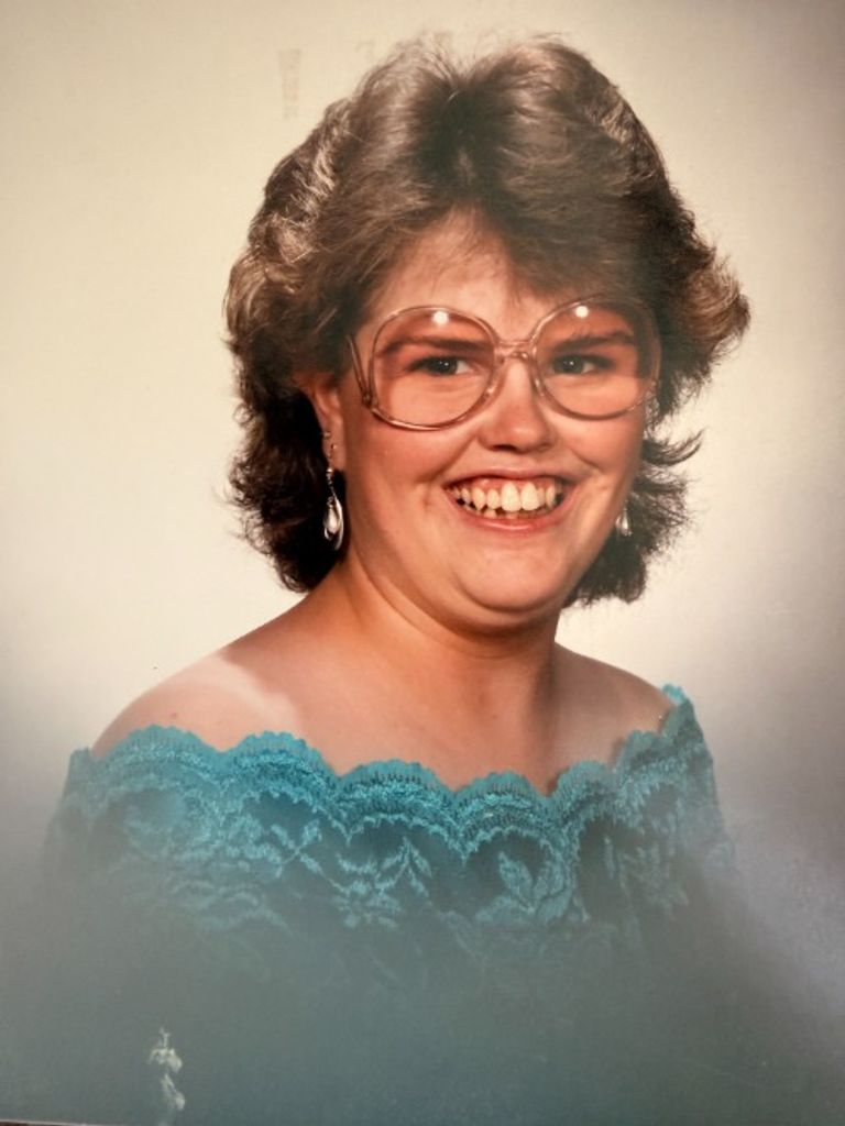 Nikki Louise Robison Profile Photo