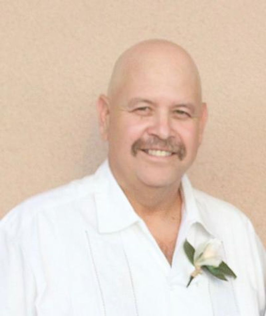 Gustavo Briseno Profile Photo
