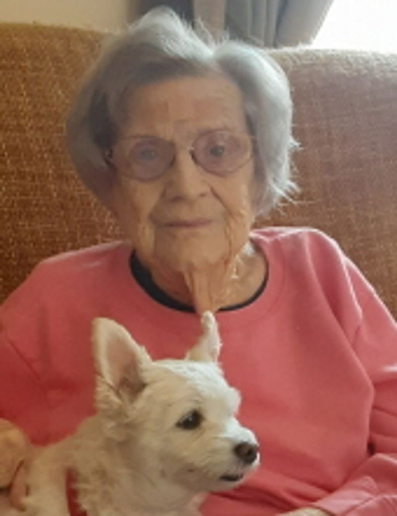Jean Elaine Stevenson (Ette)