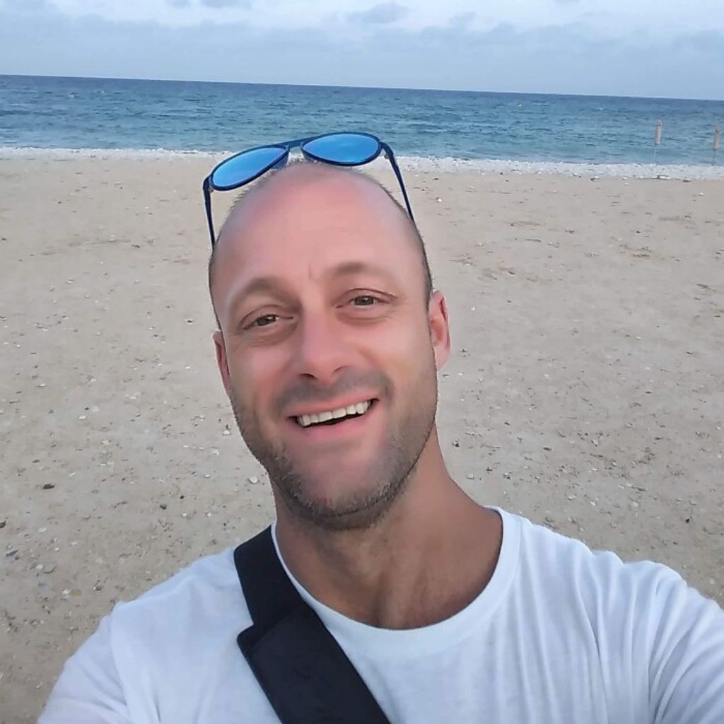 Sean Burns