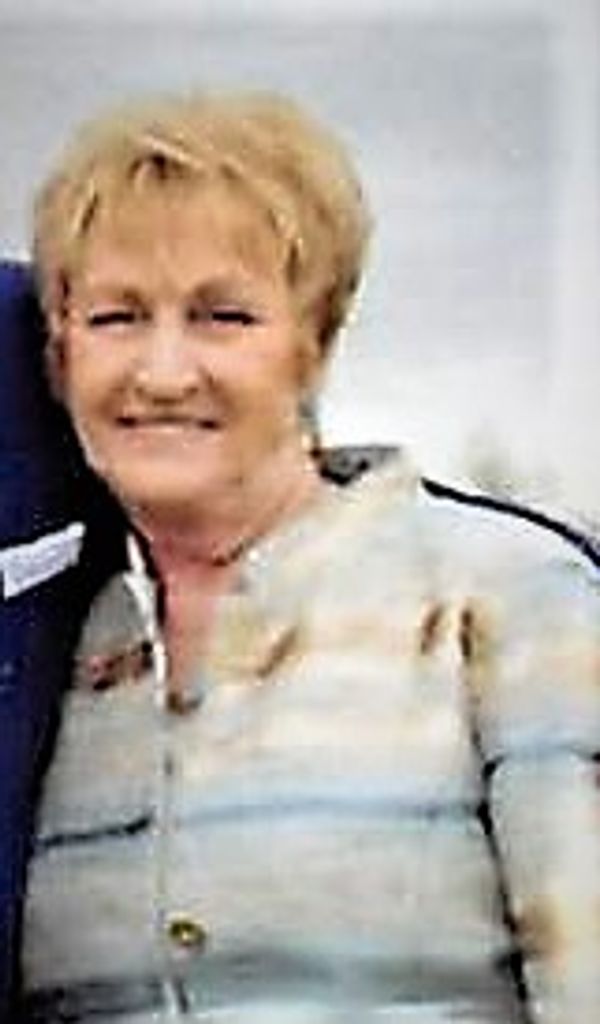Patricia (Sullivan)  Helton