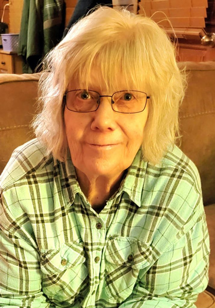 Karla Louise Linn Profile Photo
