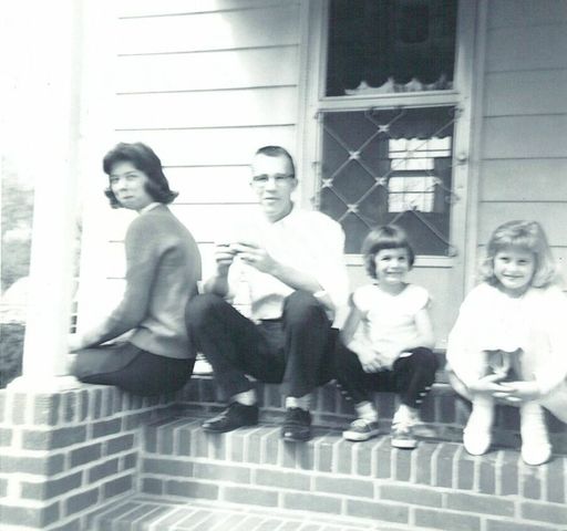 Dinah Sue Demas photo gallery thumbnail 34 of 44