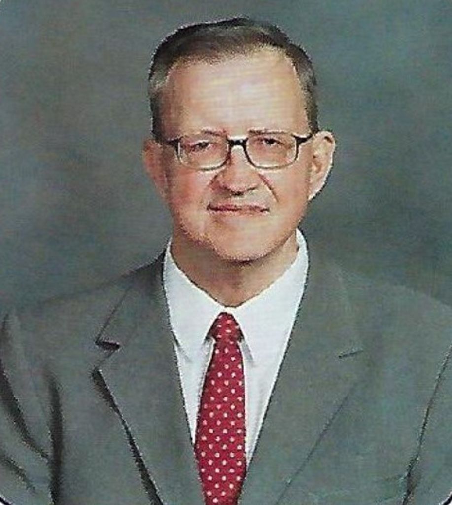 Mr. Rudolph Petzold Profile Photo