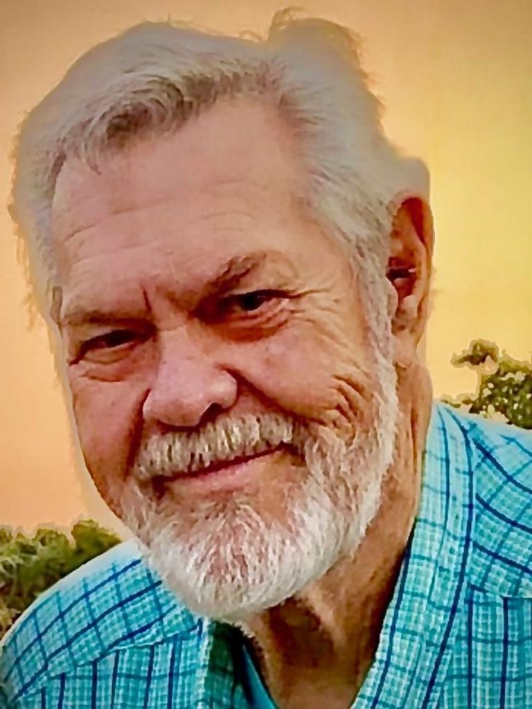 Robert Leason Russell Profile Photo