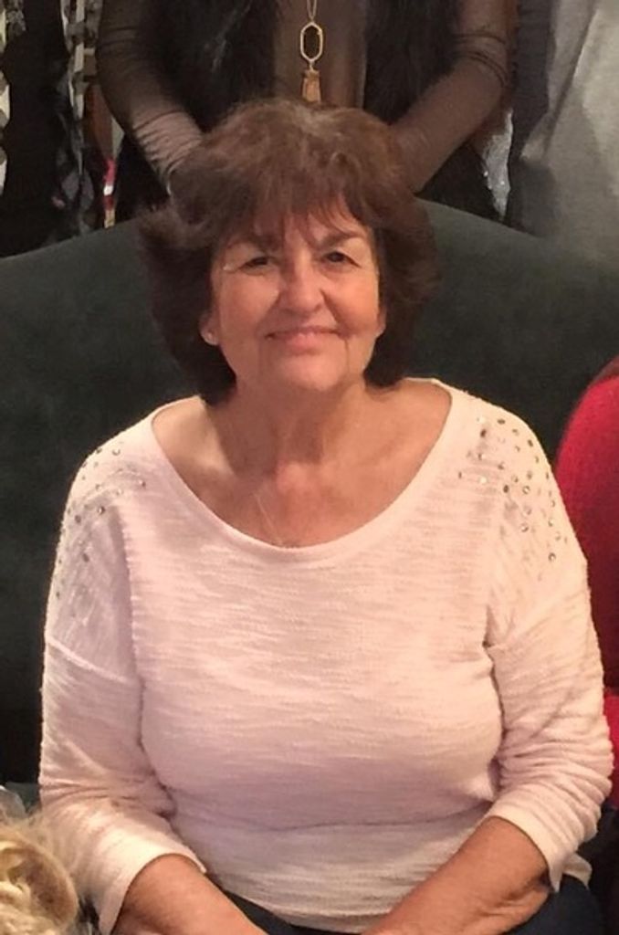 Maxine Pearl Gore Profile Photo