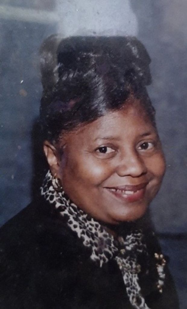 Maggie Steward Robertson Profile Photo