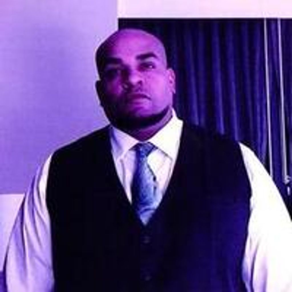 Christopher John Ellison Profile Photo