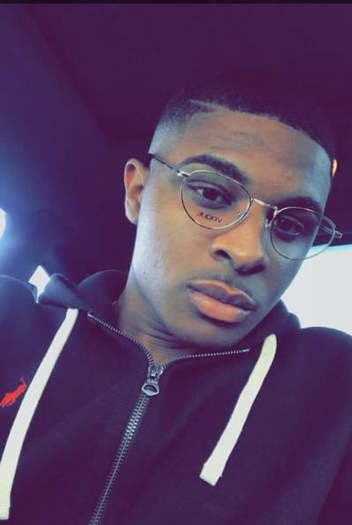 Tevin Hall Profile Photo