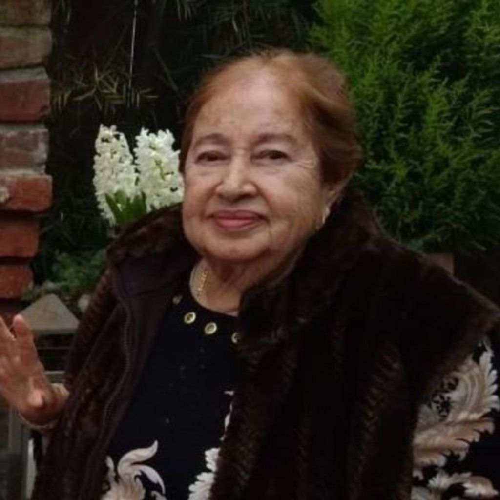 Consuelo Macias Profile Photo