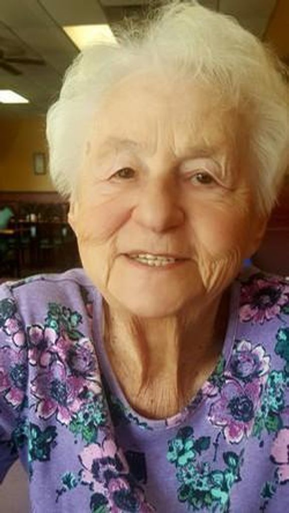 Doris "Oma" Myers