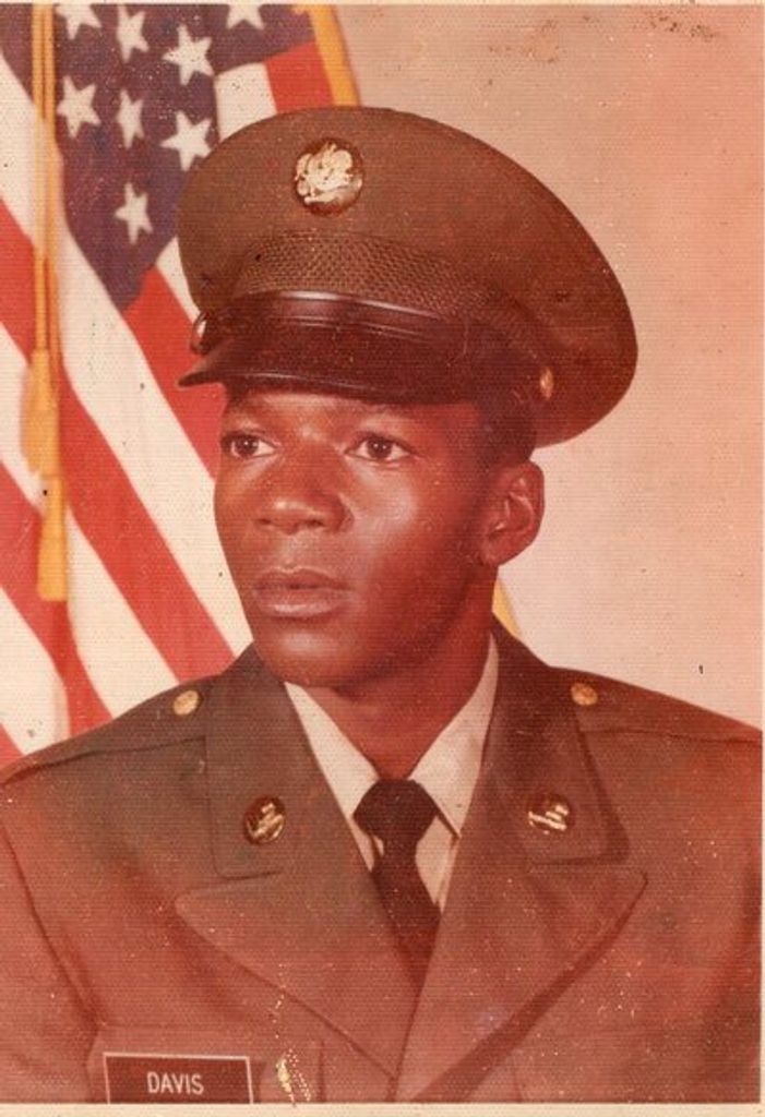 Mr. Charles Daniel Davis Profile Photo