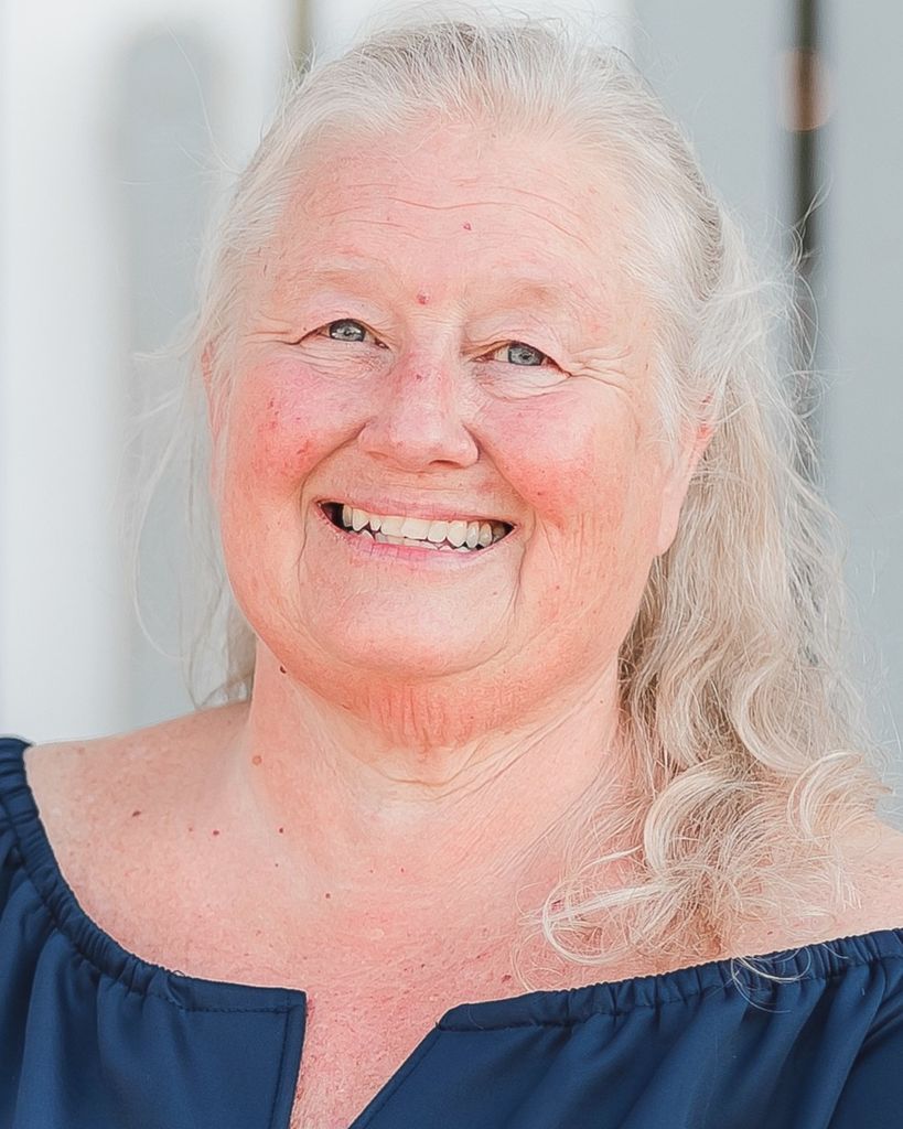 Diana Lee Maple Profile Photo