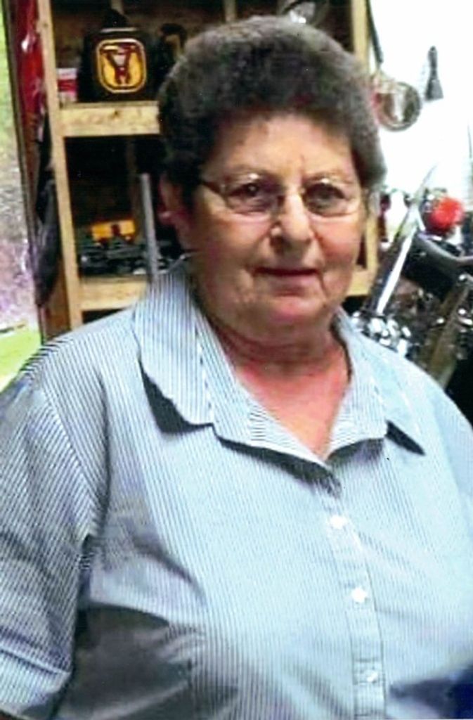 Connie M (Burke)  Hillyard