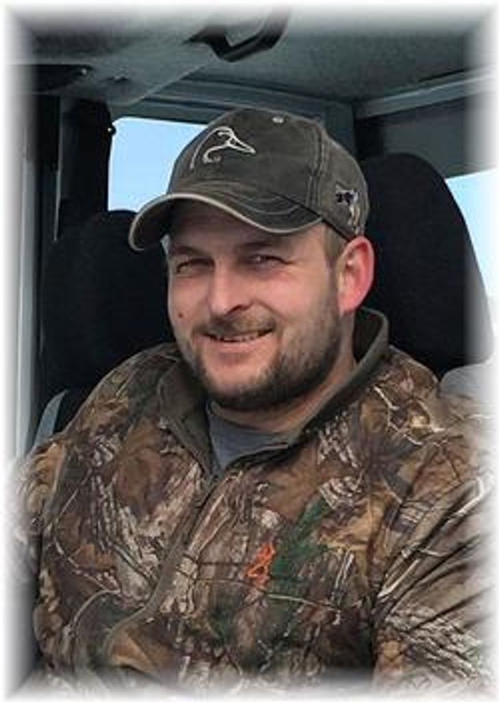 Ryan Dean Compton Profile Photo