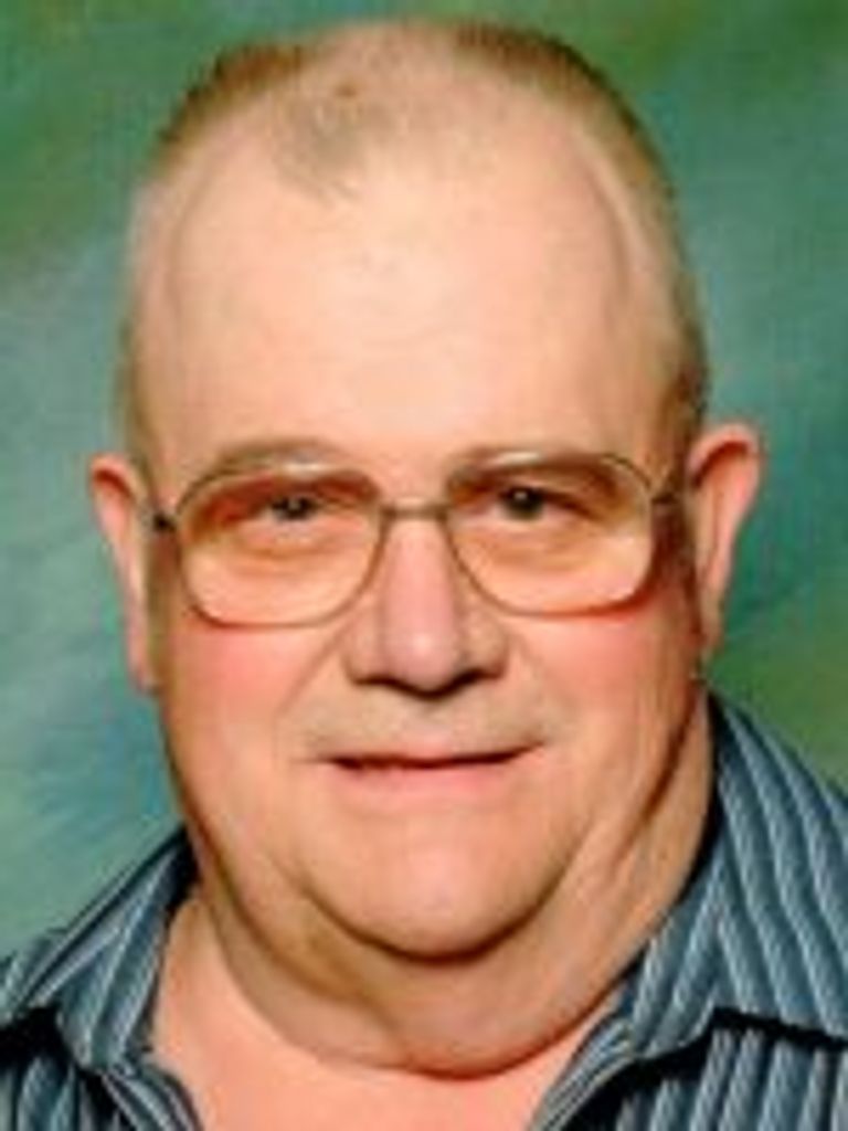 Richard  Elliott Burke