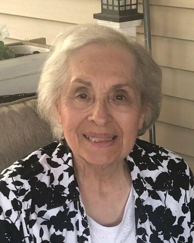 Caroline Armstrong Profile Photo