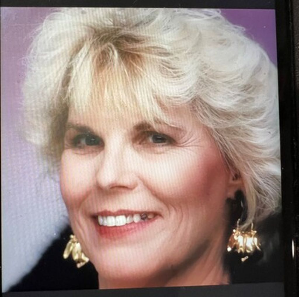 Sarah Elizabeth Hurley Profile Photo