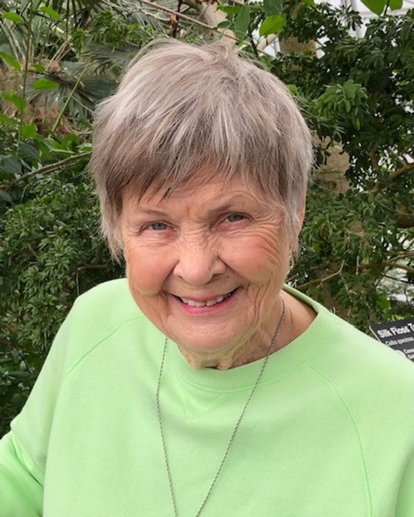 Jean Gronow Profile Photo