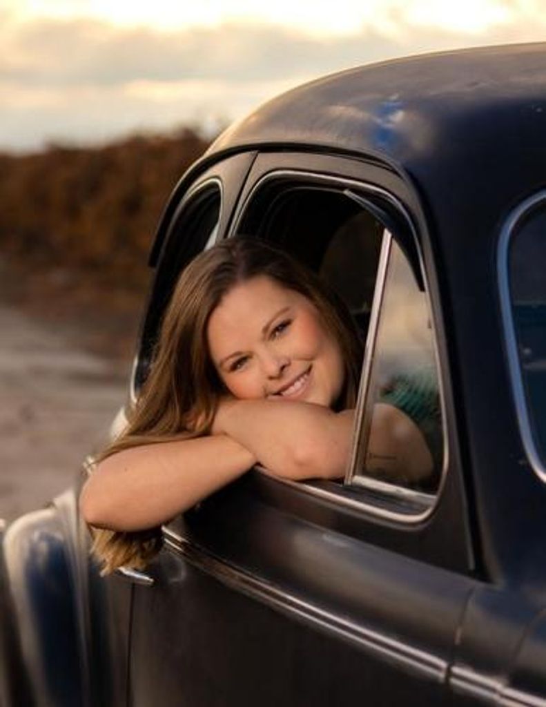 Jazmin Elane Hall Profile Photo