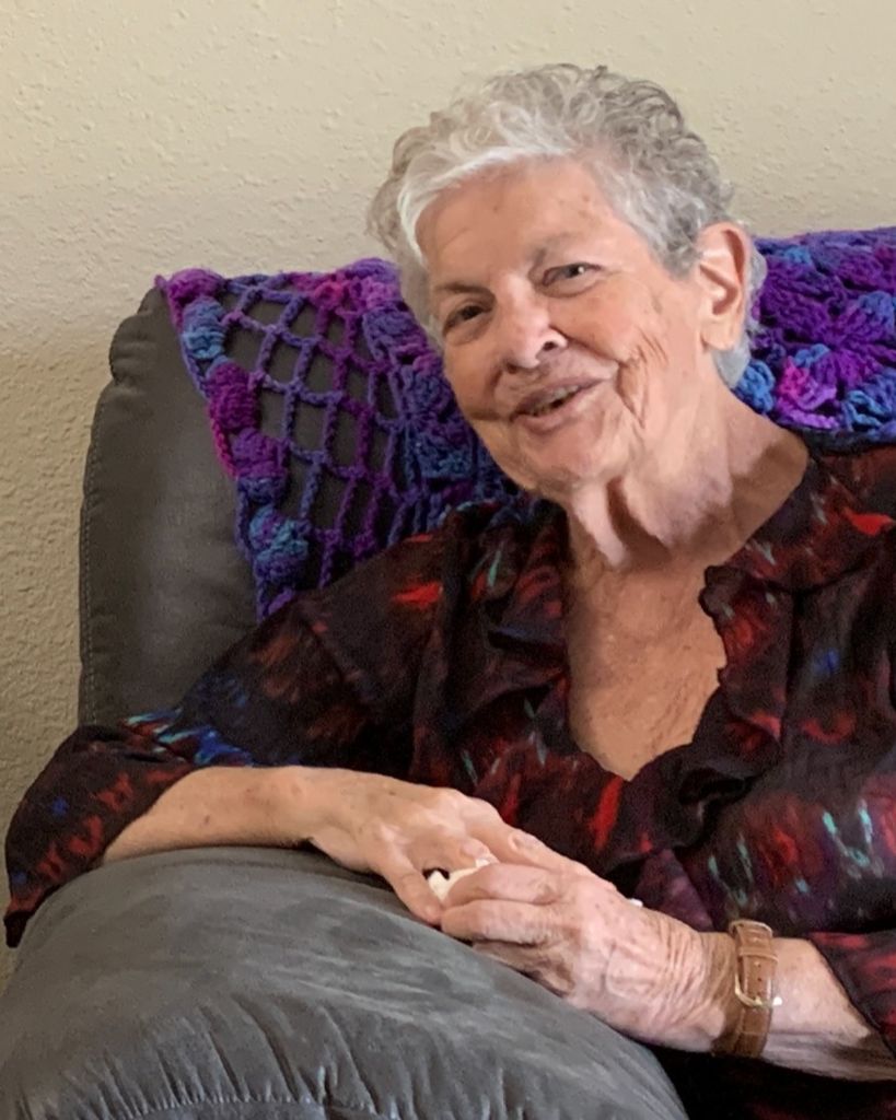 Marilyn D Esparza