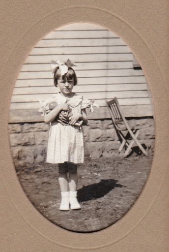Bonnie Cashen photo gallery thumbnail 12 of 17