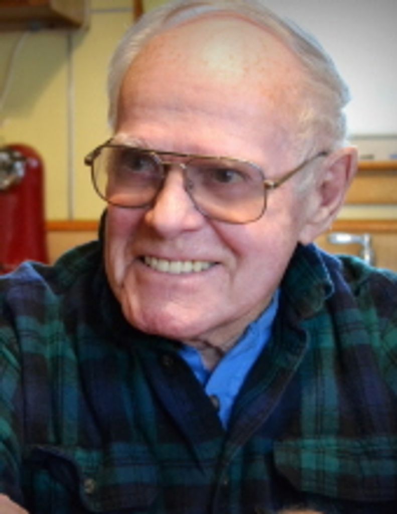 Donald  "Fuzzle" Edwards