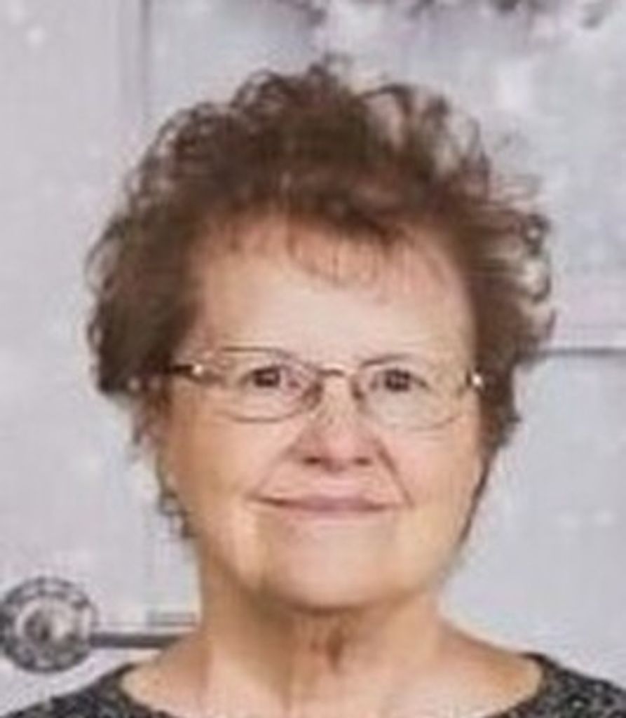 Emma Larsen Profile Photo