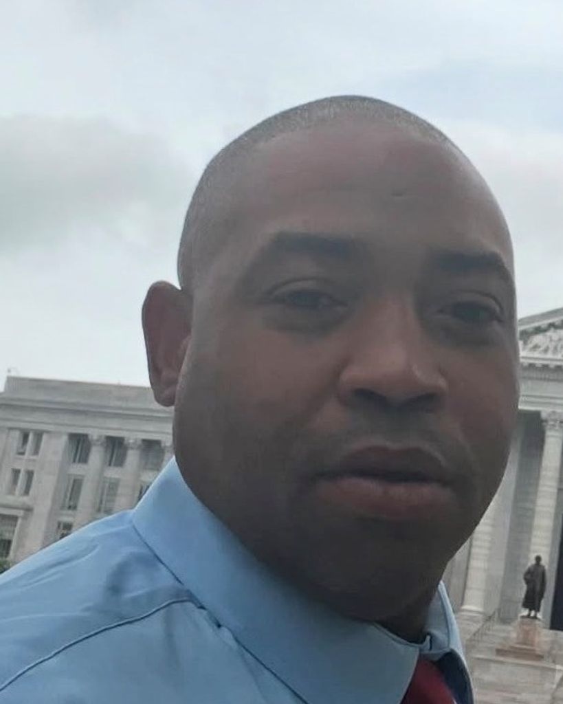 Derrick Zeebeedee Cox