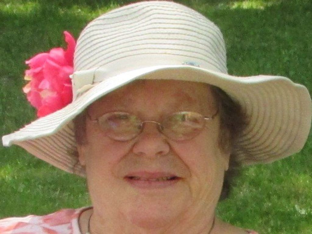 Betsey Ann Racine Profile Photo