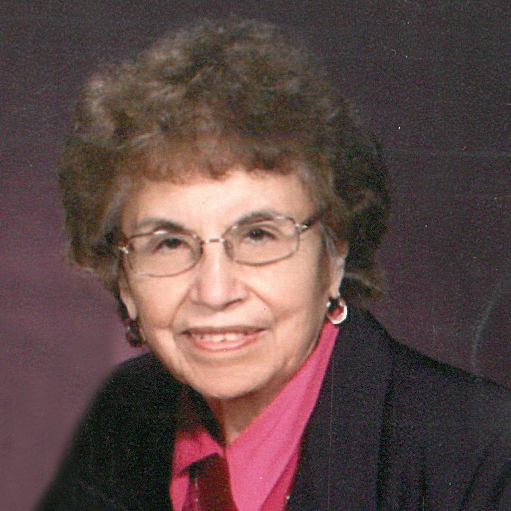 Lorenza L. Fuentes