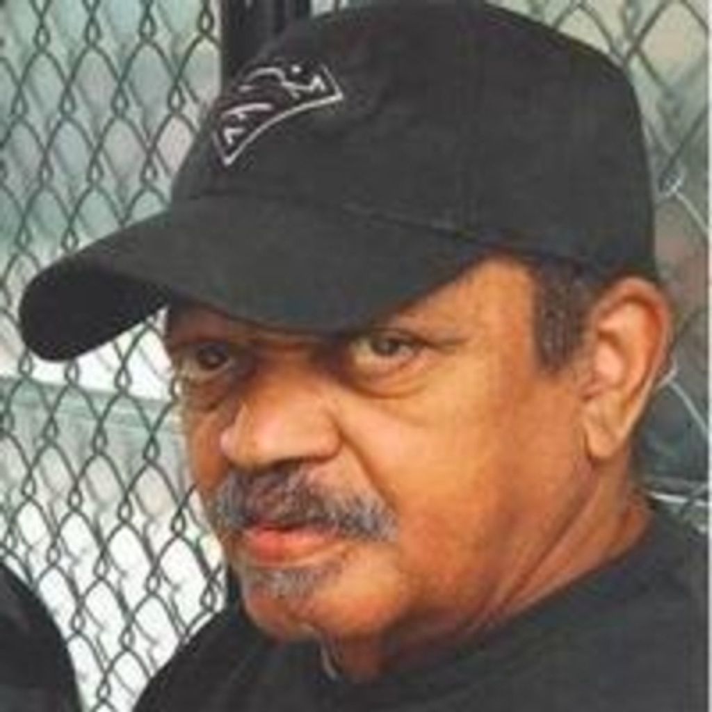 Dennis B Willis