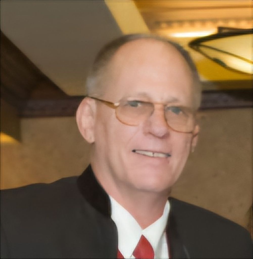 Tom Dahlberg Profile Photo