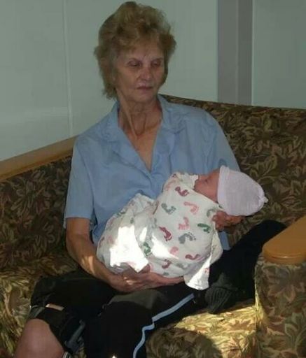 Irene (Wright)  Simpson photo gallery thumbnail 94 of 296