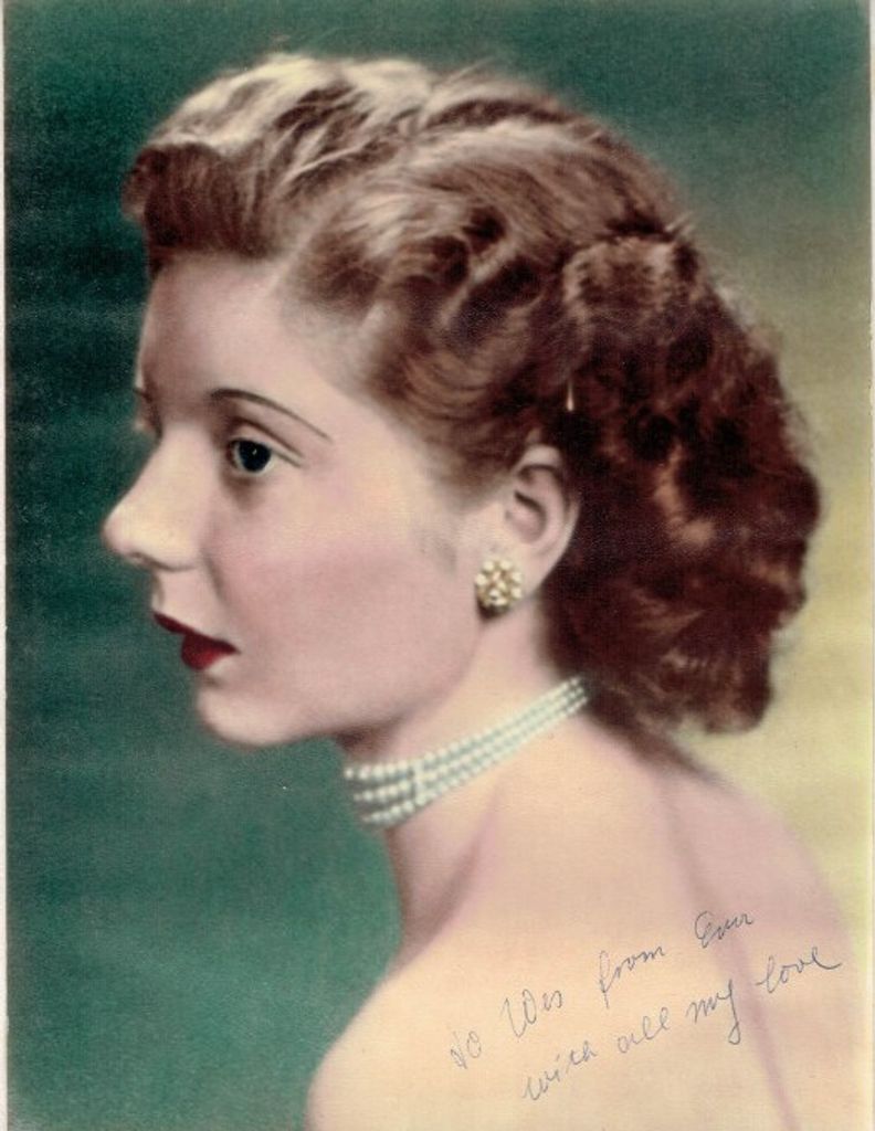 Eva Berta Roe Profile Photo