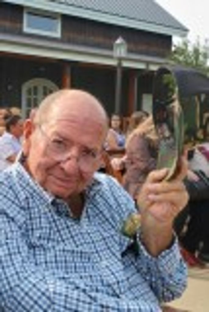 Leon  Bradford Cox Profile Photo